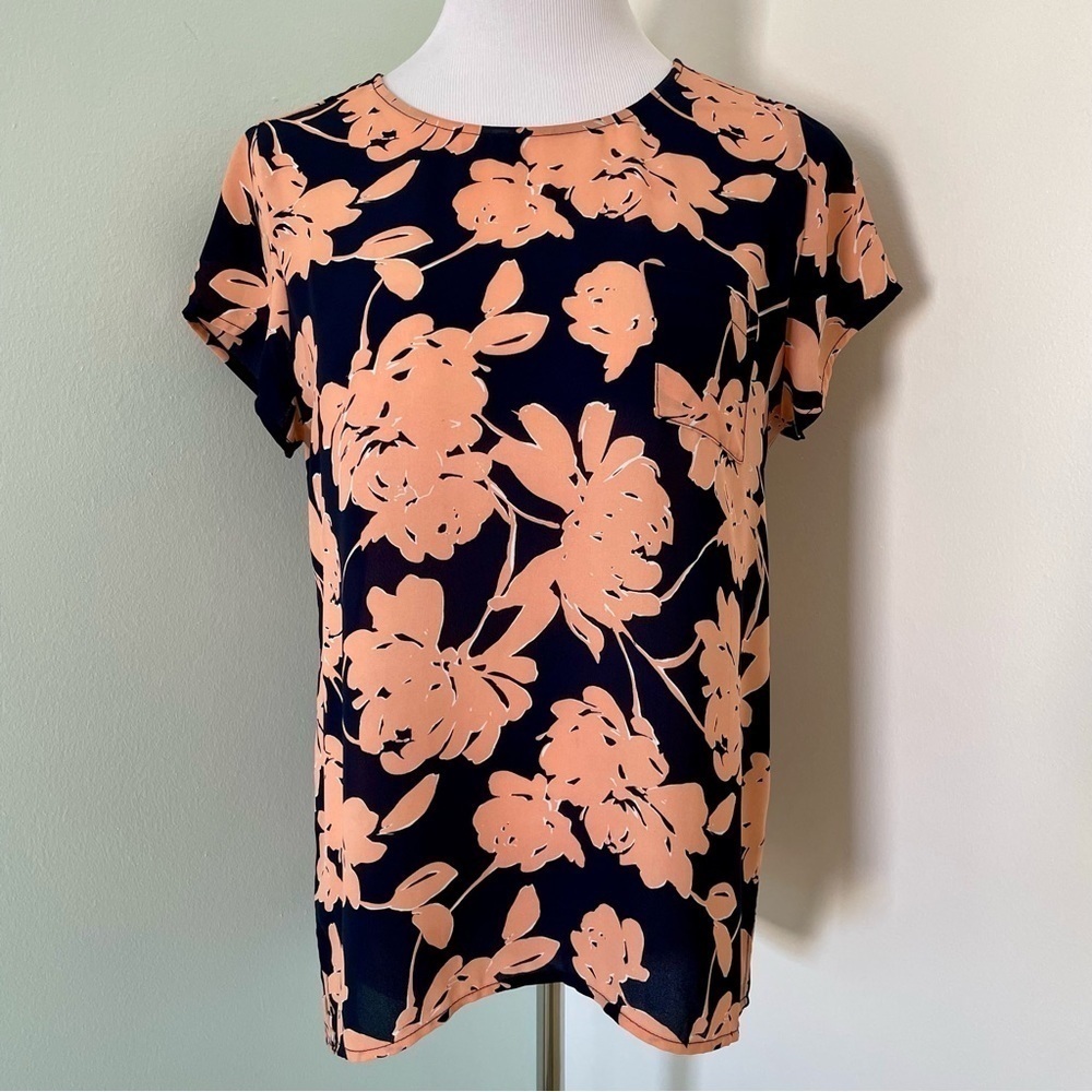 The Limited Women’s Short Sleeve Blouse Size M Black & Peach